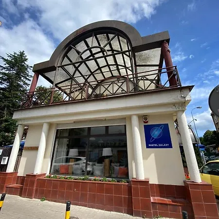 Hostel Galaxy *
