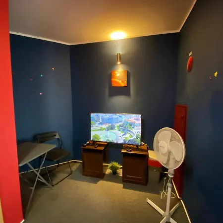Galaxy Hostel *