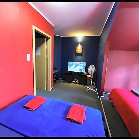 Galaxy Hostel *